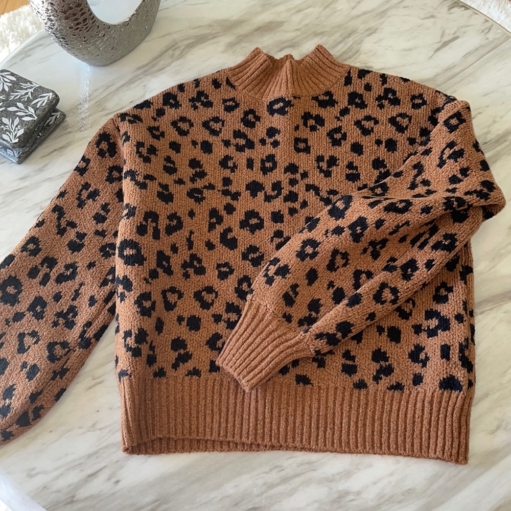 Old Navy Sweater